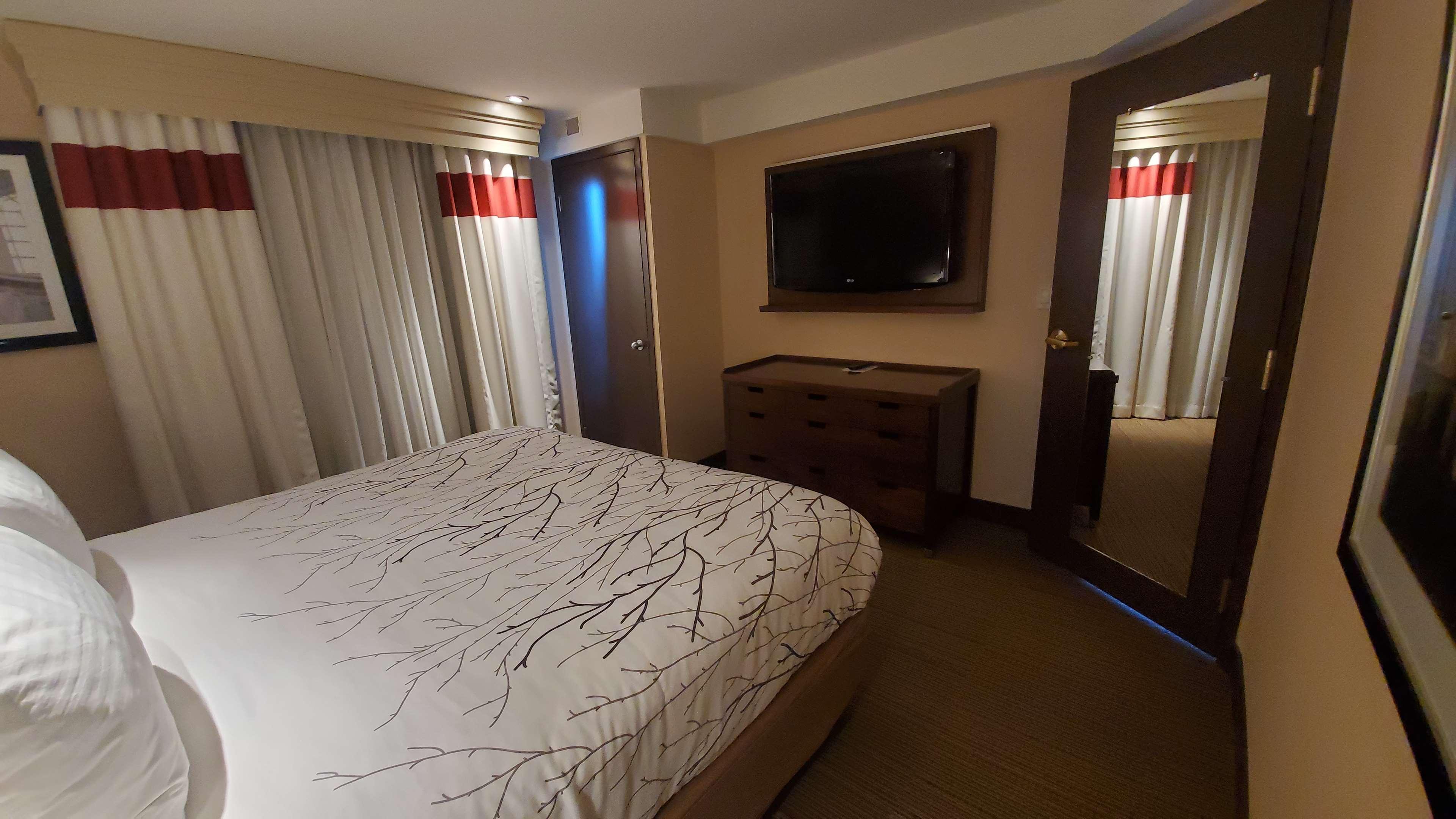 Best Western Plus Ватерлоо Экстерьер фото