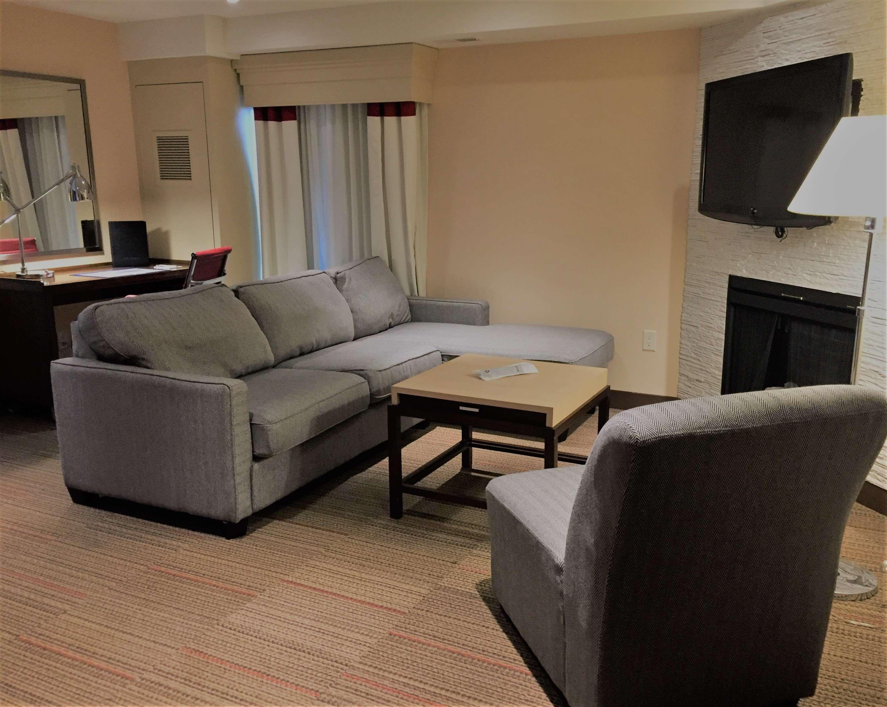 Best Western Plus Ватерлоо Экстерьер фото