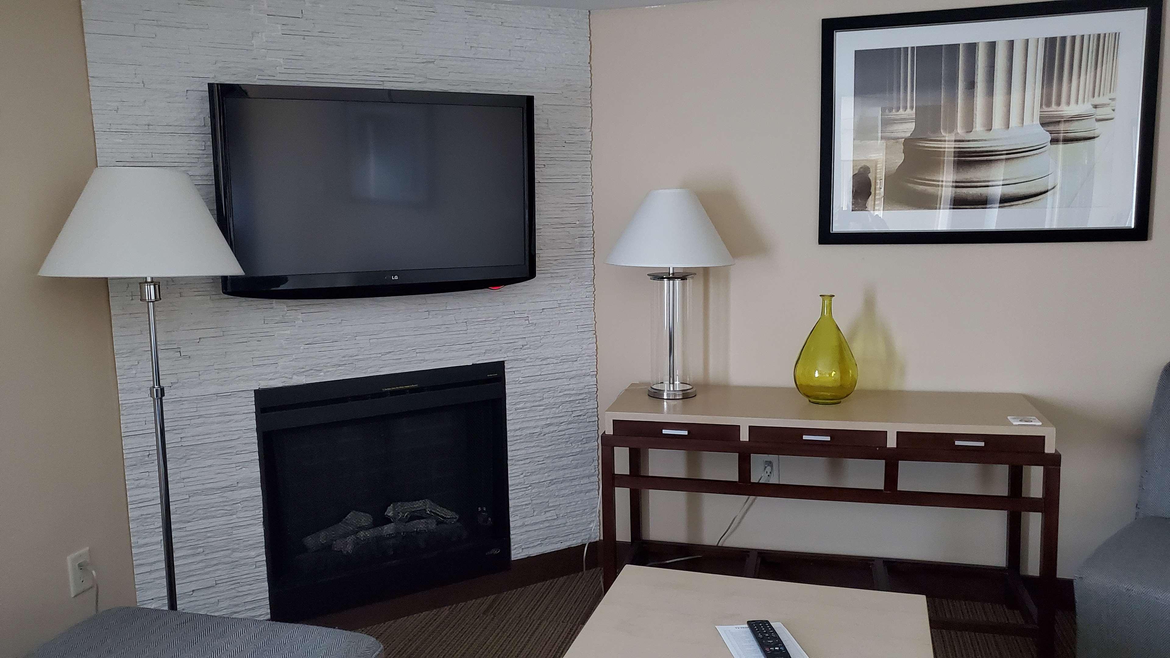 Best Western Plus Ватерлоо Экстерьер фото