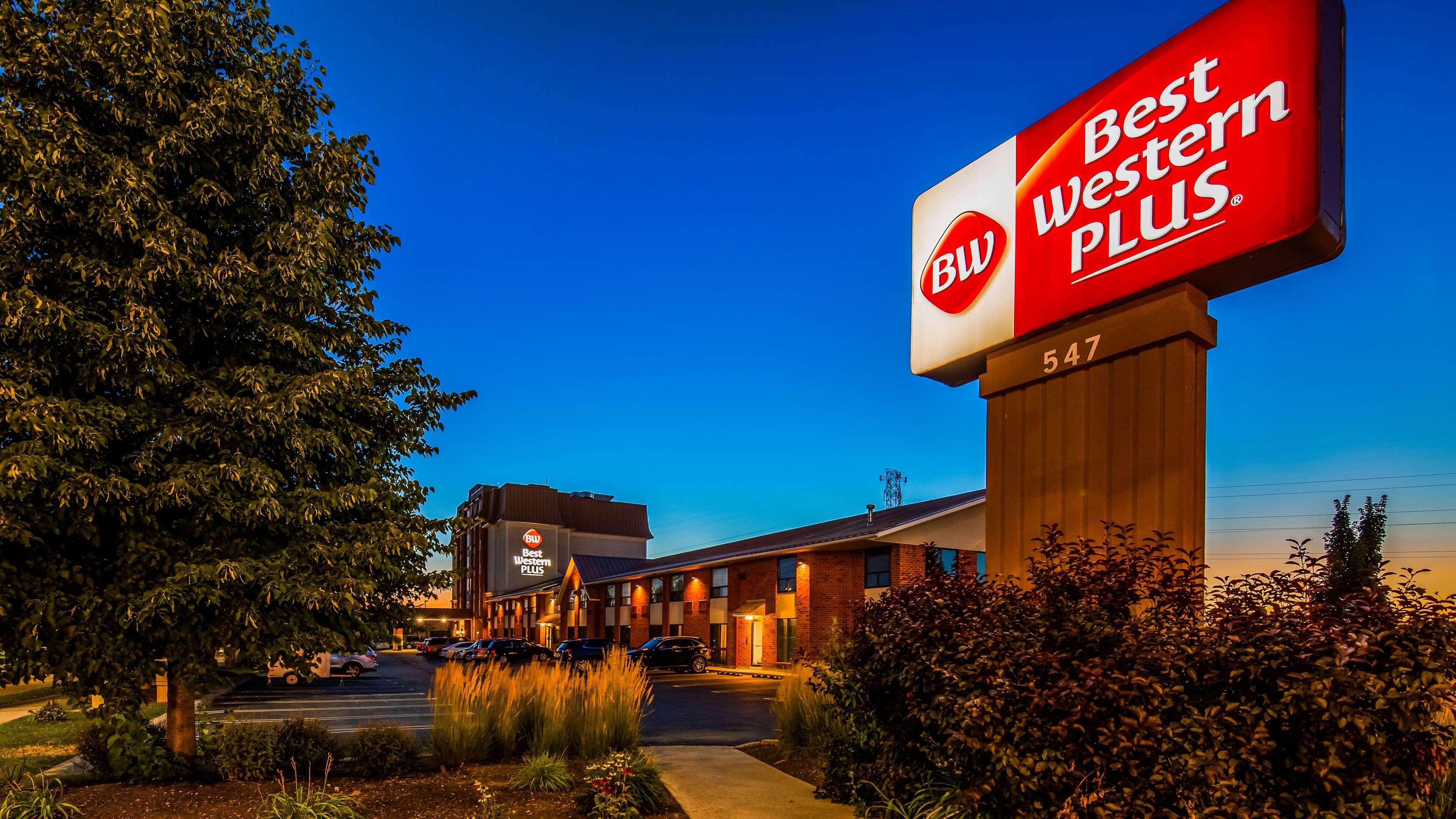 Best Western Plus Ватерлоо Экстерьер фото