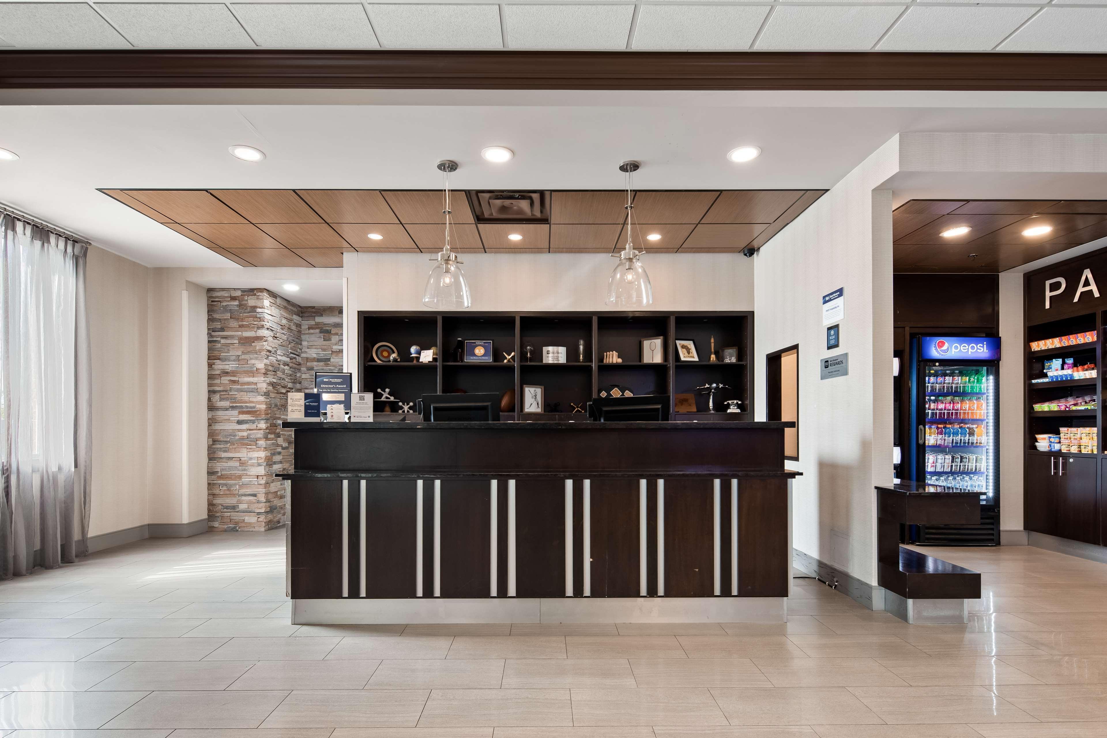 Best Western Plus Ватерлоо Экстерьер фото