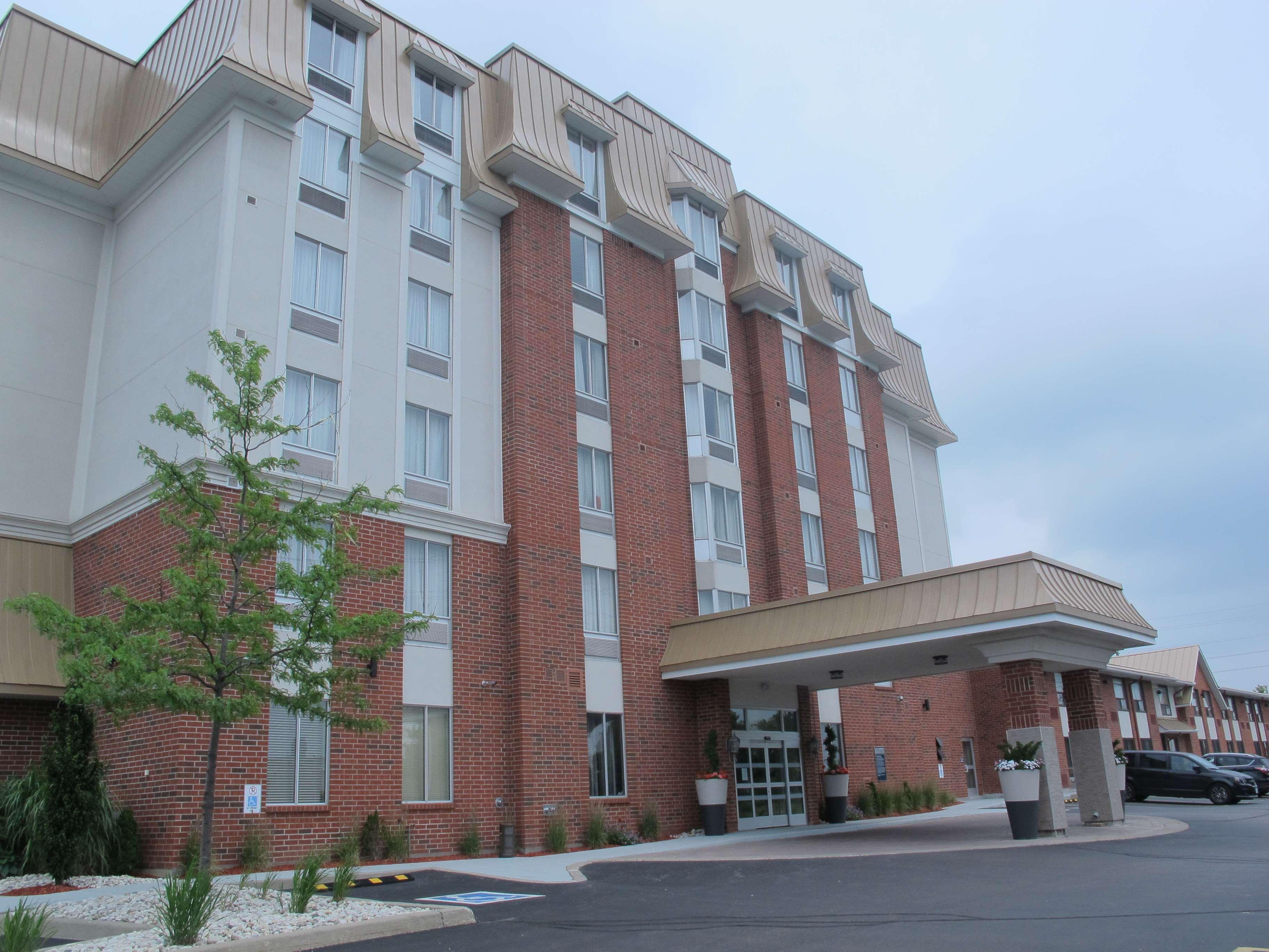 Best Western Plus Ватерлоо Экстерьер фото